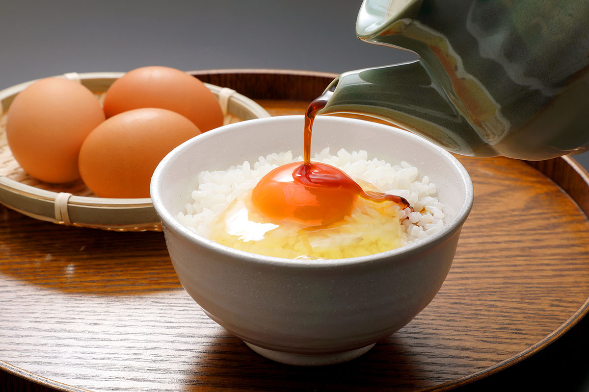 Why are Raw Eggs Eaten Over Rice, Only in Japan?